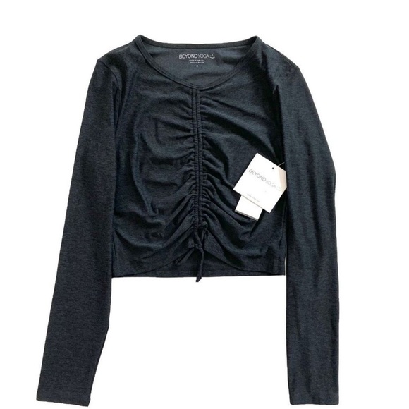 Beyond Yoga Scrunch It Up Cropped Pullover Long Sleeve Top Darkest Night S NWT - Picture 2 of 7